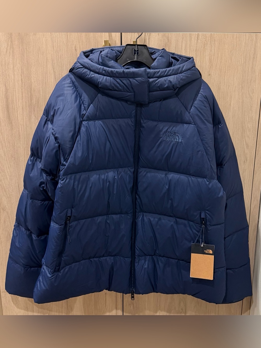 NWTs The North Face Women’s Hydrenalite City Down Hooded Jacket. Summit Blue. XL
